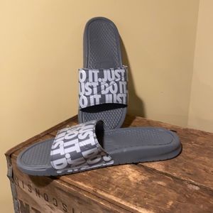 🎊🎊HP🎊🎊 Host Pick! NWOT Nike Slides Size 12 Blue, “Just Do It”